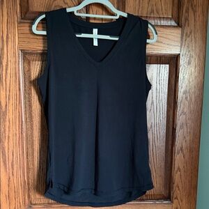 Athleta Black Sleeveless V-Neck Top